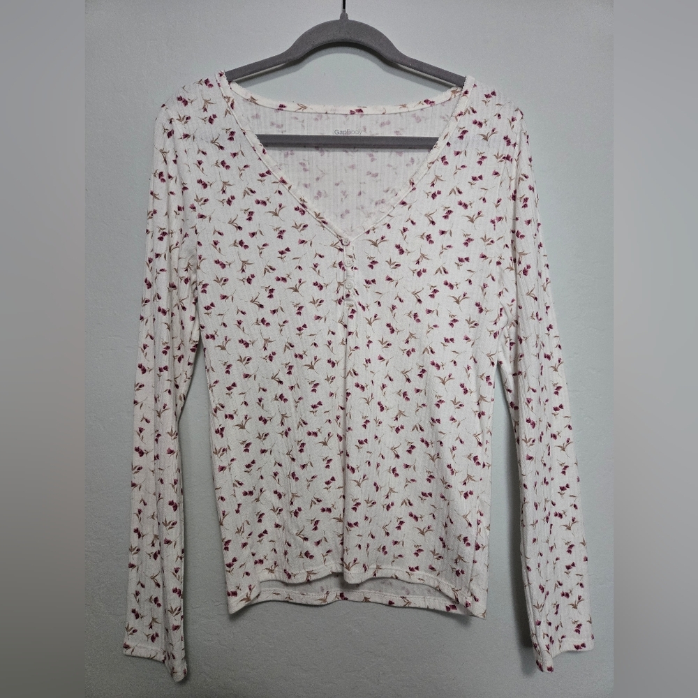Gap Women's V-Neck Floral Blouse - White and Red